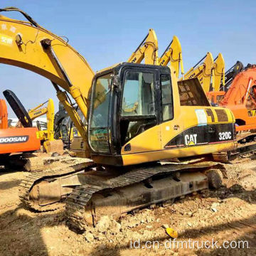 320C Excavator Bekas Berkualitas Baik